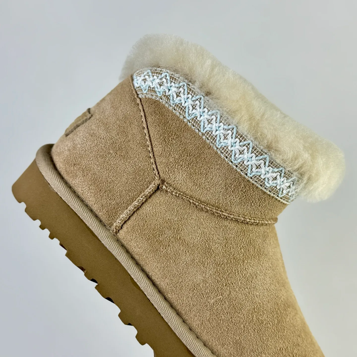 Local 💰560 Guangzhou top version ❗UGG Classic Novelty cow split leather fashionable round toe snow boots women’s style arrived